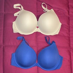 SKIMS Fits Everybody Push-up Bra Light Green and Deep Blue